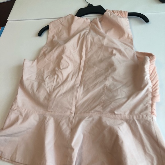 Unique crepe top New York and Company - Picture 3 of 11